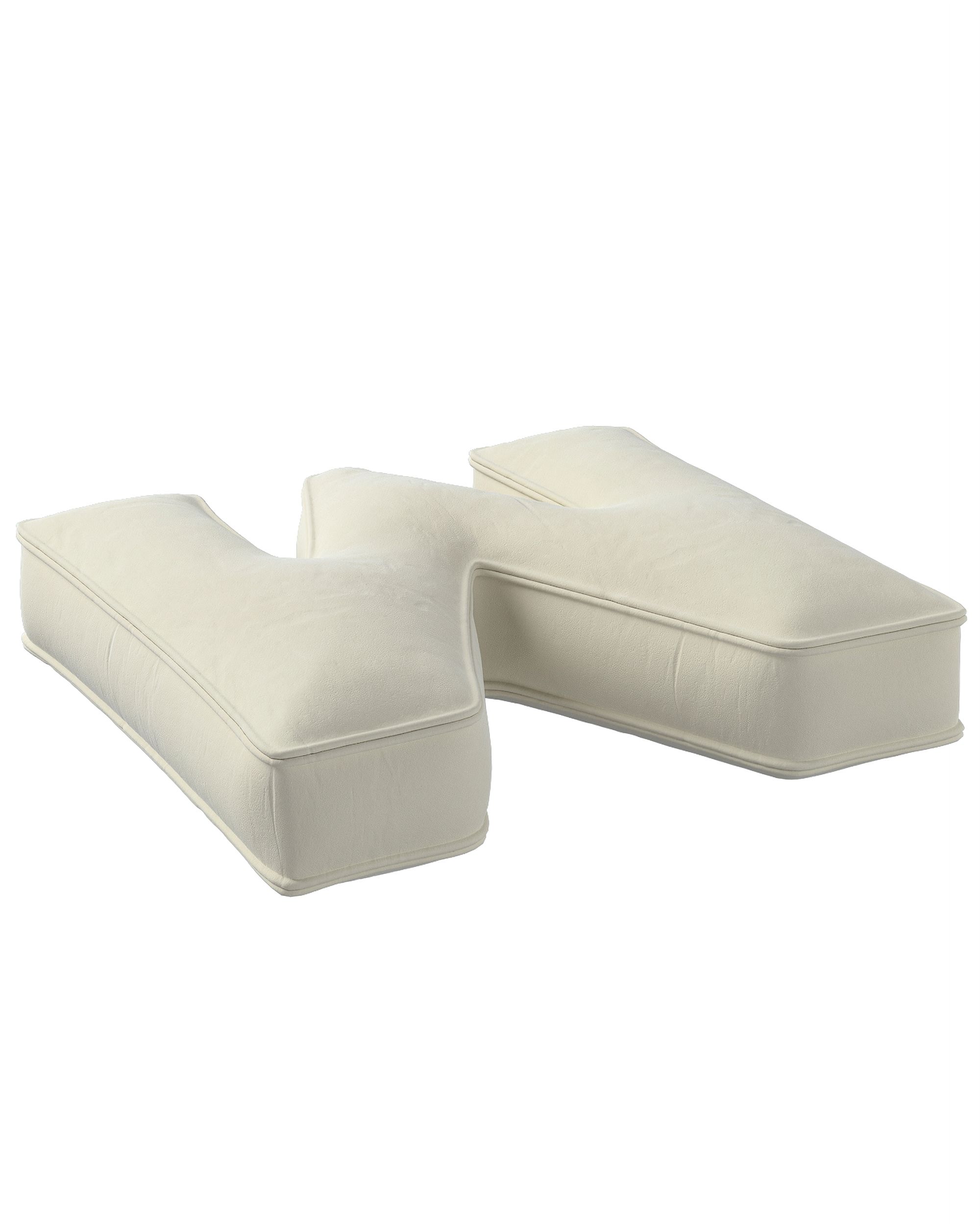 Letter pillow M colour cream fabric gloss, velvet (hover)