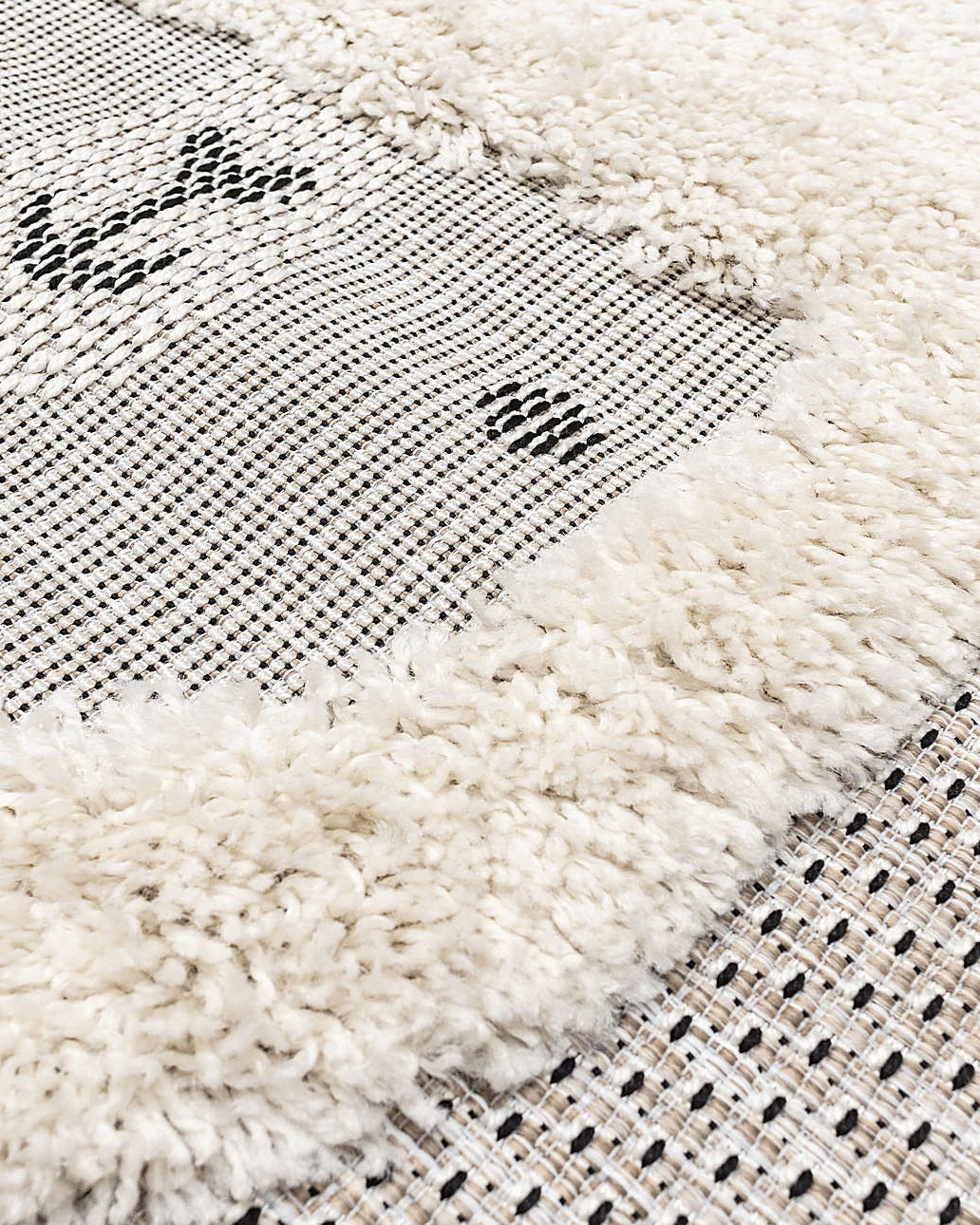 Lovely Llama rug 120x170cm (hover)
